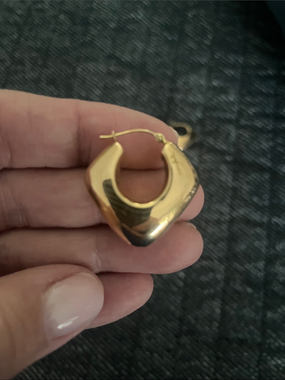 14k Gold Electroform Polished Gold Sculpted Hoop Earrings - Women Jewelry - Picture 4 of 6